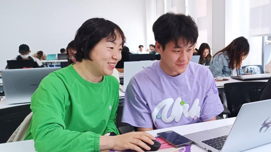 陈伟卫：深耕教育沃土，倾心培育大东软学子